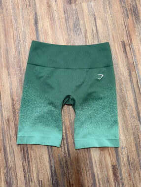Gymshark seamless biker shorts size XS